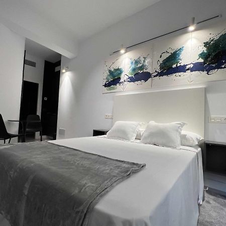 Апартаменти Dama Modern & Luxury Малага Екстер'єр фото