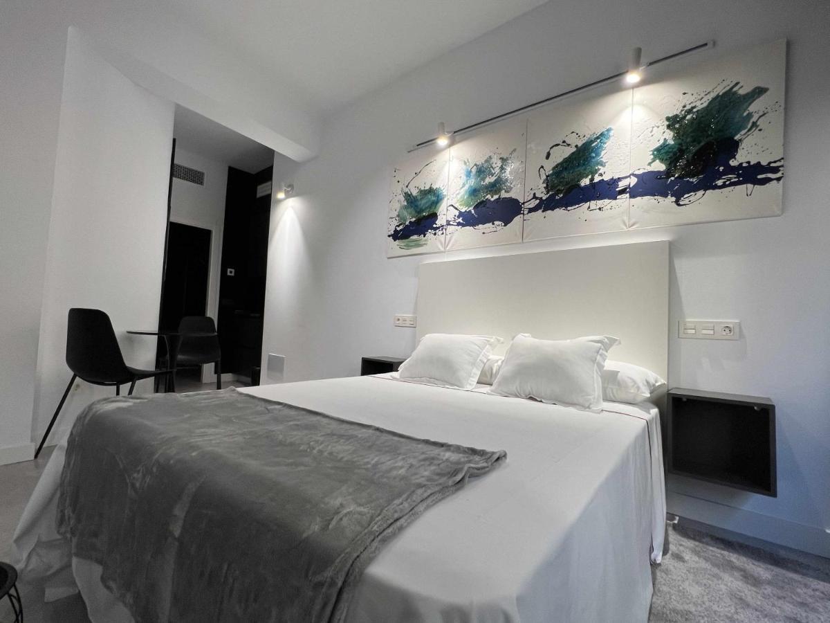 Апартаменти Dama Modern & Luxury Малага Екстер'єр фото